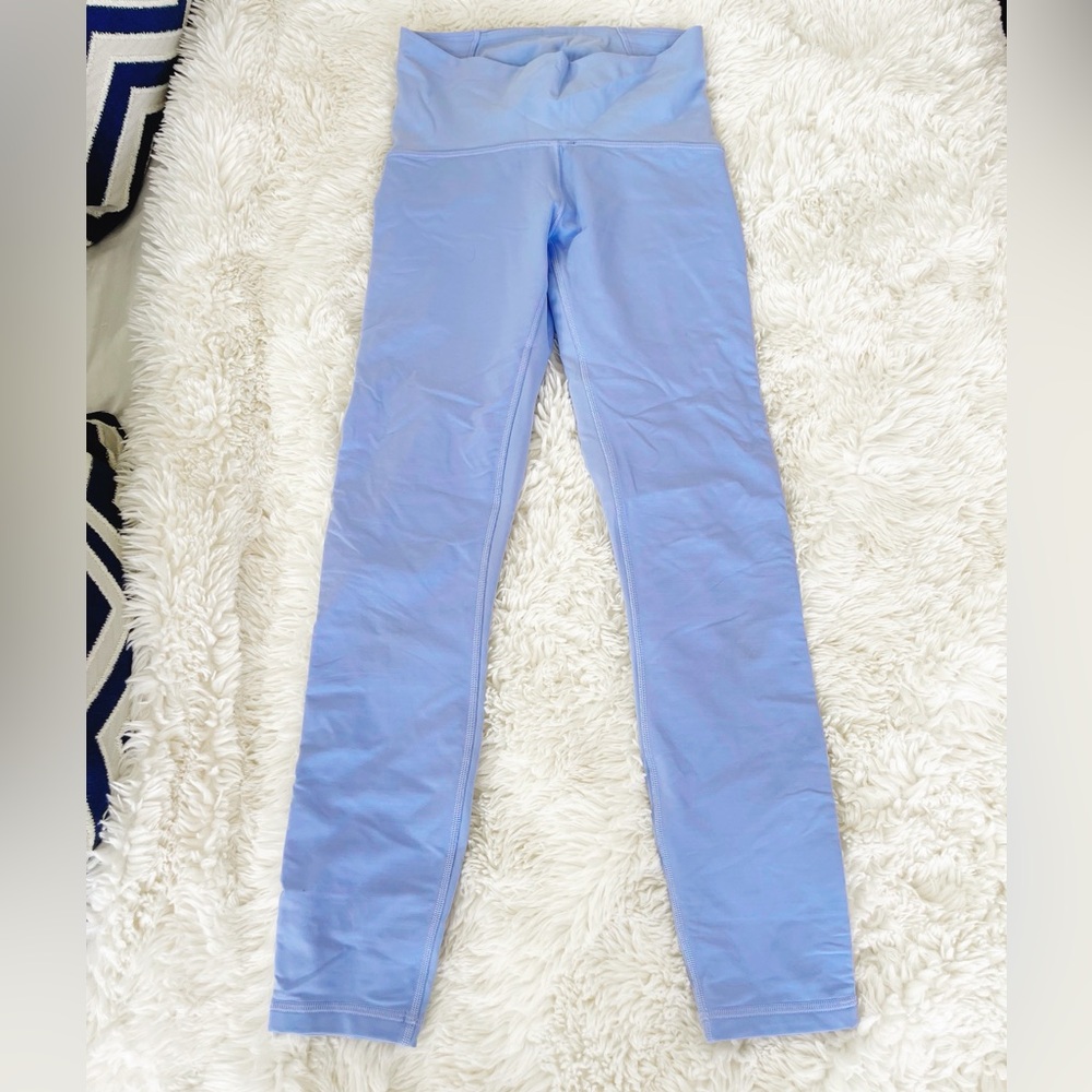 Adorable Baby Blue Lilac Lululemon with Mesh Sides (size 4)